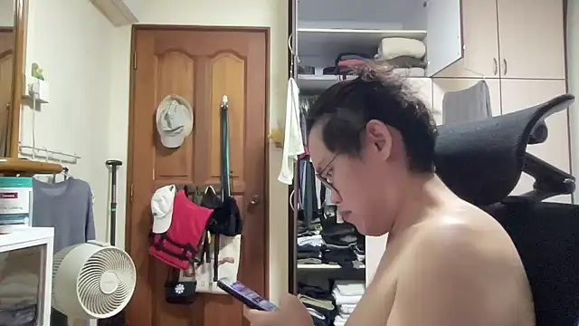 Passionatetwink2 online show from March 11, 12:11 pm