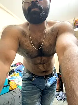 Snapshot of DJLOVE280825 chatting on October 27, 10:47 pm DJLOVE280825 online show from October 27, 10:47 pm