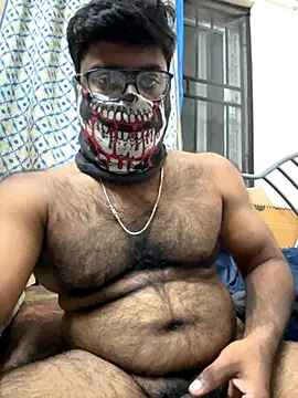 Snapshot of DJLOVE280825 chatting on December 13, 8:04 pm DJLOVE280825 online show from December 13, 8:04 pm