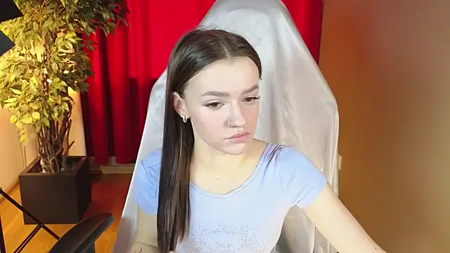 E l i z e  online show from October 8, 5:16 am