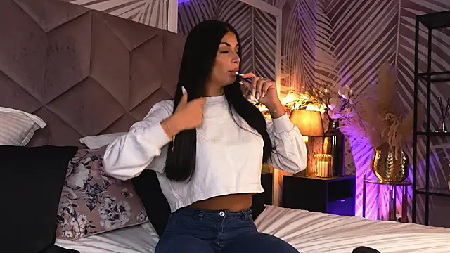 EvaRhea online show from March 23, 4:27 am