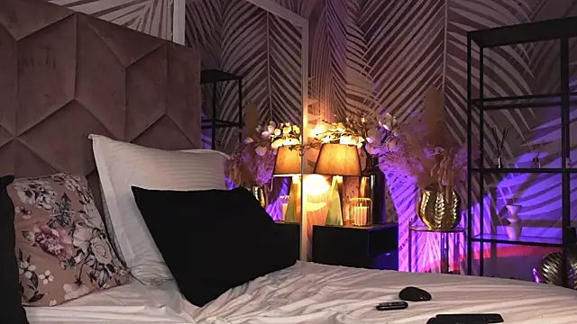 EvaRhea online show from April 6, 2:53 am