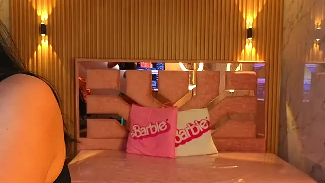 Snapshot of m_eris_s chatting on October 31, 1:45 pm m eris s online show from October 31, 1:45 pm