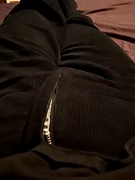 Snapshot of Horny_mummy chatting on December 17, 3:51 pm Horny mummy online show from December 17, 3:51 pm