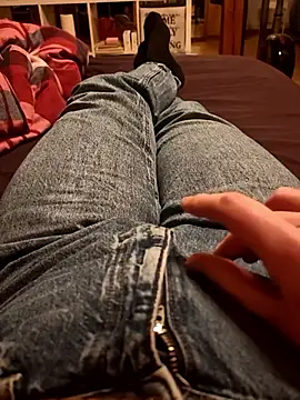 Snapshot of Horny_mummy chatting on January 16, 6:45 pm Horny mummy online show from January 16, 6:45 pm