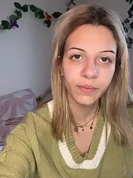 Snapshot of DouceAngela69 chatting on February 25, 5:22 pm DouceAngela69 online show from February 25, 5:22 pm