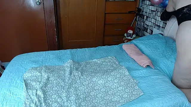 Snapshot of karla_lopes chatting on December 1, 10:04 pm karla lopes online show from December 1, 10:04 pm