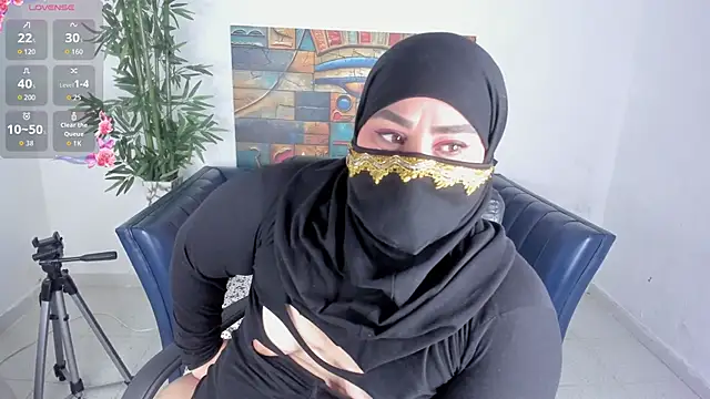 samanee konn online show from February 2, 7:12 pm