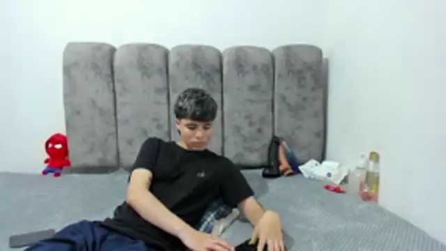 Bruno Cruzz online show from May 23, 2:06 am