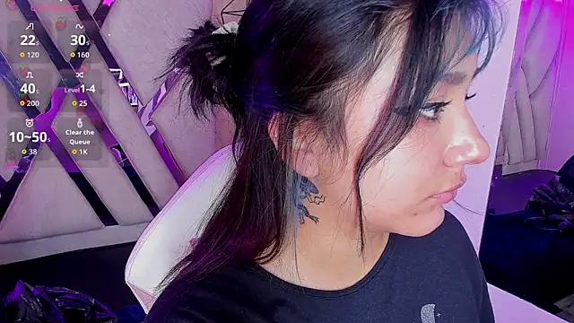 sophiievv online show from May 2, 5:07 pm