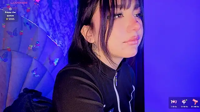sophiievv online show from May 22, 6:24 pm