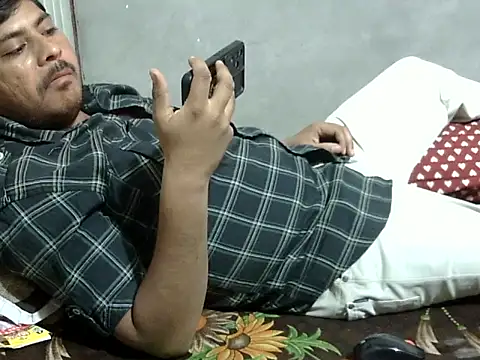 Ajmersingh335512 online show from March 11, 2:56 pm