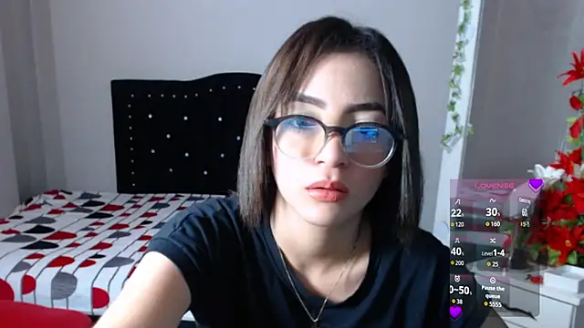 Coraline Playful online show from September 15, 12:16 pm