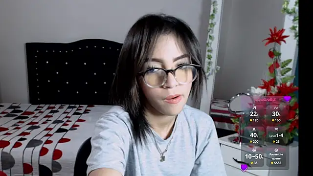 Coraline Playful online show from September 18, 12:40 pm