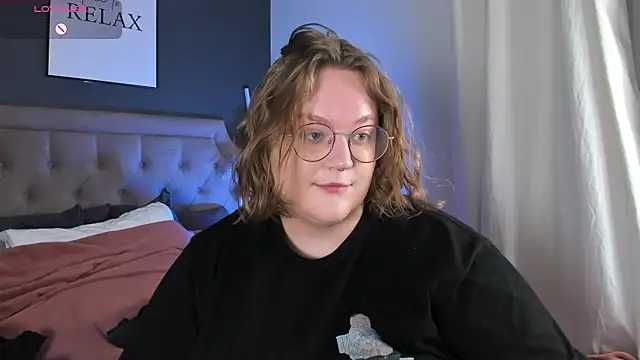 Alissa S online show from October 8, 1:20 pm