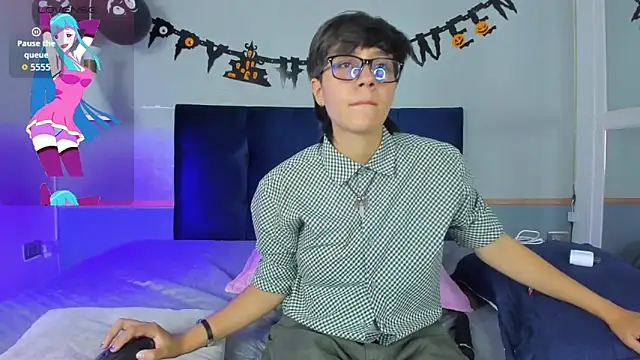 Tsuki Maru online show from October 26, 8:04 pm