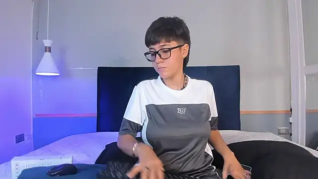 Tsuki Maru online show from November 16, 8:36 pm