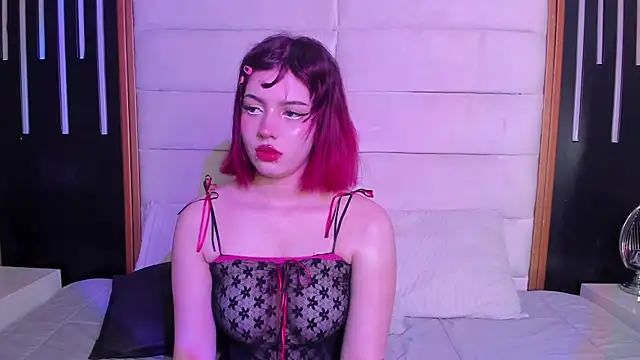 RebecaSnow online show from November 11, 10:10 pm