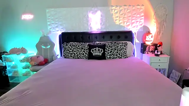 xbbybelle online show from October 4, 3:04 am