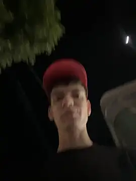 Snapshot of Luck__090 chatting on September 10, 5:07 am Luck  090 online show from September 10, 5:07 am