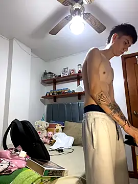 Snapshot of Luck__090 chatting on September 12, 2:33 am Luck  090 online show from September 12, 2:33 am