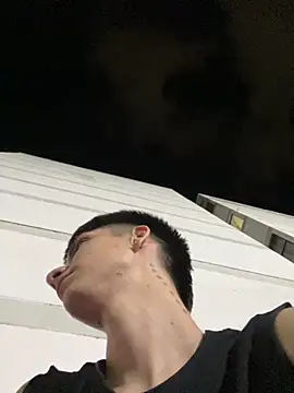 Snapshot of Luck__090 chatting on September 15, 4:34 am Luck  090 online show from September 15, 4:34 am