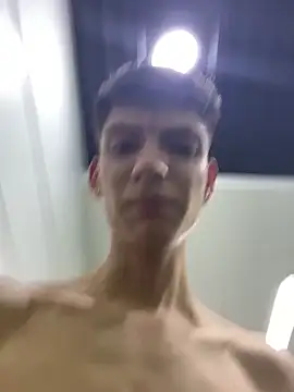 Snapshot of Luck__090 chatting on September 21, 2:35 am Luck  090 online show from September 21, 2:35 am