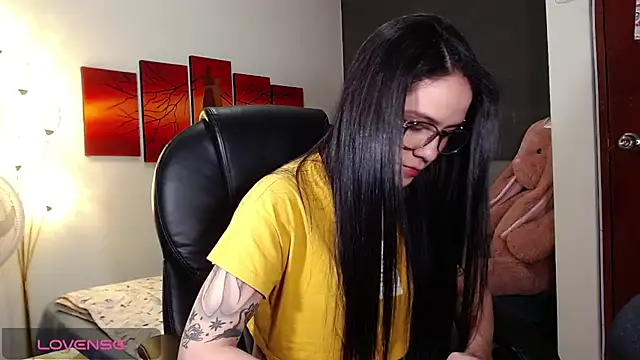 Ashley olivares online show from November 4, 1:48 am