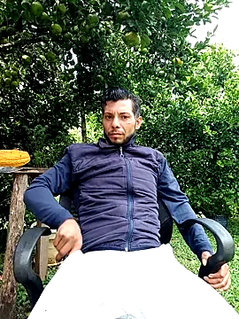 Snapshot of AlphaAlterX chatting on October 16, 2:07 pm AlphaAlterX online show from October 16, 2:07 pm