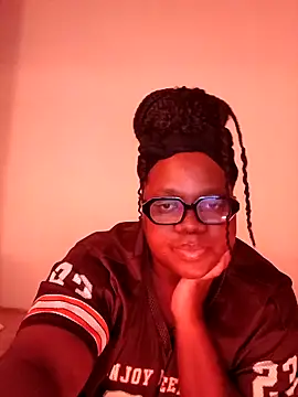 Gyminae online show from October 28, 5:59 pm