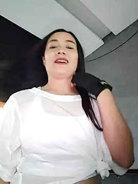 Snapshot of bingxin- chatting on October 12, 5:06 am bingxin- online show from October 12, 5:06 am