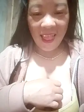 Snapshot of ningchun20 chatting on April 2, 10:29 pm ningchun20 online show from April 2, 10:29 pm