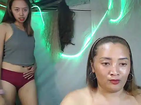 Snapshot of pinkysexypinay chatting on September 20, 12:28 pm pinkysexypinay online show from September 20, 12:28 pm