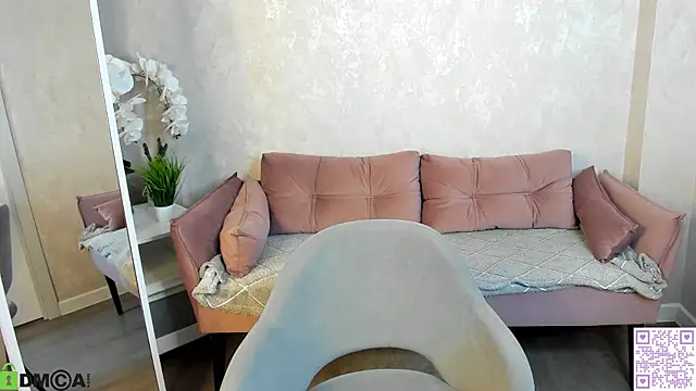 Brenda Puff online show from February 11, 4:17 am