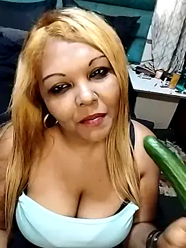 hemilynthomas2467 online show from December 14, 2:11 pm