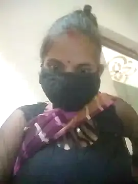 Snapshot of Sona_42i chatting on October 4, 2:04 pm Sona 42i online show from October 4, 2:04 pm