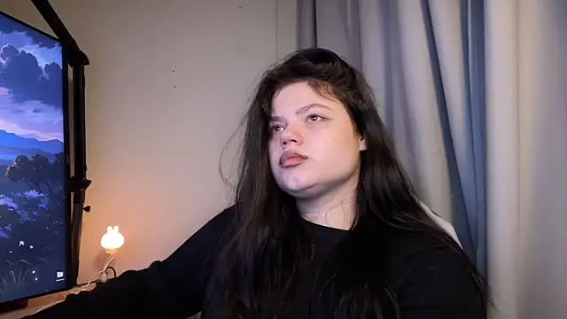 Snapshot of GoddessDarina chatting on October 24, 6:37 pm GoddessDarina online show from October 24, 6:37 pm