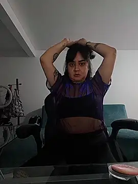 Snapshot of LylaVixxen chatting on November 14, 11:35 pm LylaVixxen online show from November 14, 11:35 pm