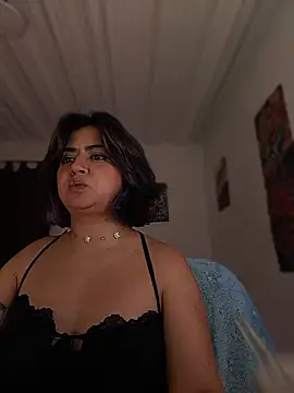 LylaVixxen online show from July 4, 8:15 pm