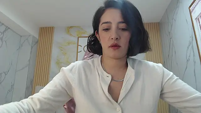 sara lopez s online show from September 19, 1:12 pm