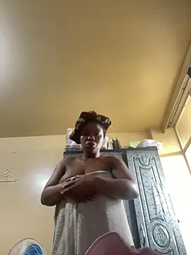 Babedaawl online show from December 19, 11:39 am