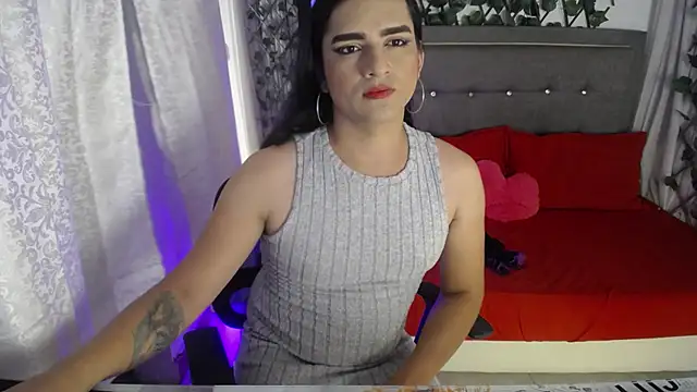 ivone golosa online show from February 13, 12:28 am