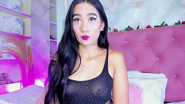 Nicolqueen  online show from November 18, 11:14 am