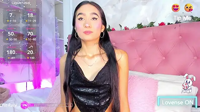 Snapshot of Nicolqueen_ chatting on February 13, 11:17 am Nicolqueen online show from February 13, 11:17 am