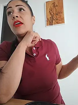 KittyHoleshot87 online show from February 23, 5:43 pm