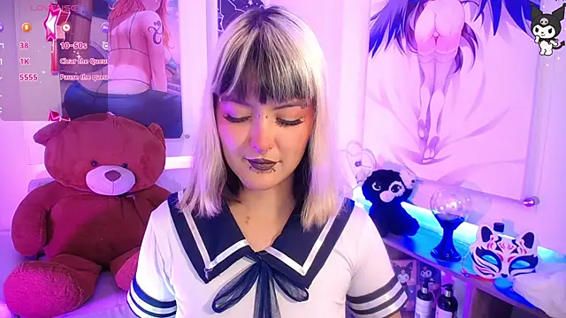 Snapshot of lil_candy77 chatting on November 4, 12:15 pm lil candy77 online show from November 4, 12:15 pm