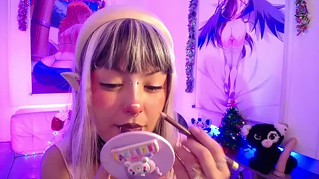 Snapshot of lil_candy77 chatting on November 26, 12:06 pm lil candy77 online show from November 26, 12:06 pm