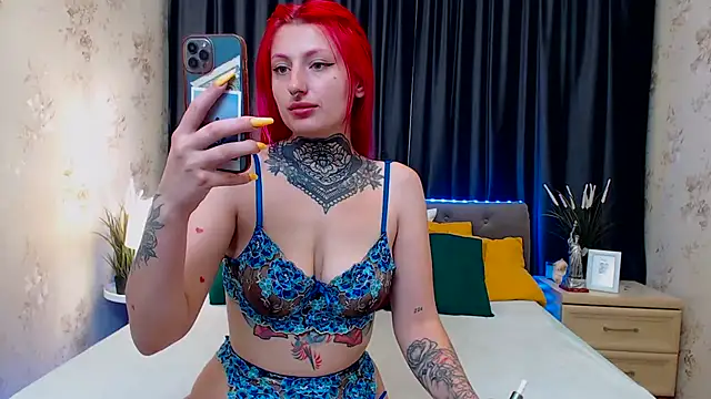 Snapshot of Nina_Blum_ chatting on September 18, 5:53 am Nina Blum online show from September 18, 5:53 am