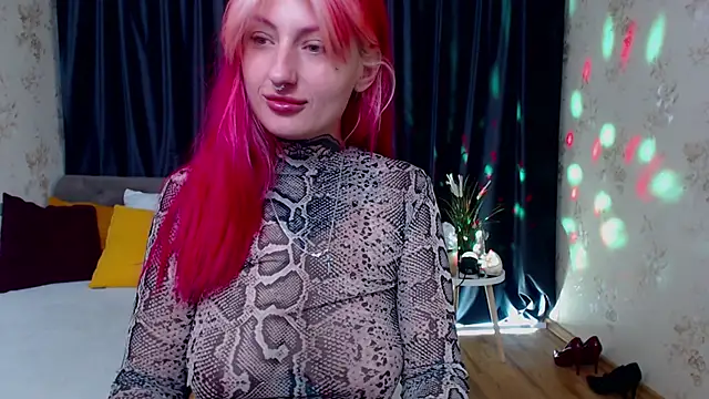 Snapshot of Nina_Blum_ chatting on November 10, 6:34 am Nina Blum online show from November 10, 6:34 am