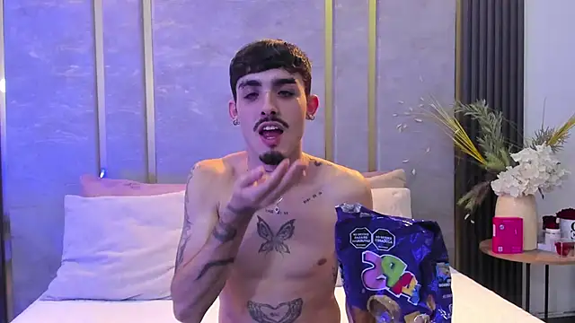 NikoStone  online show from October 3, 4:31 am